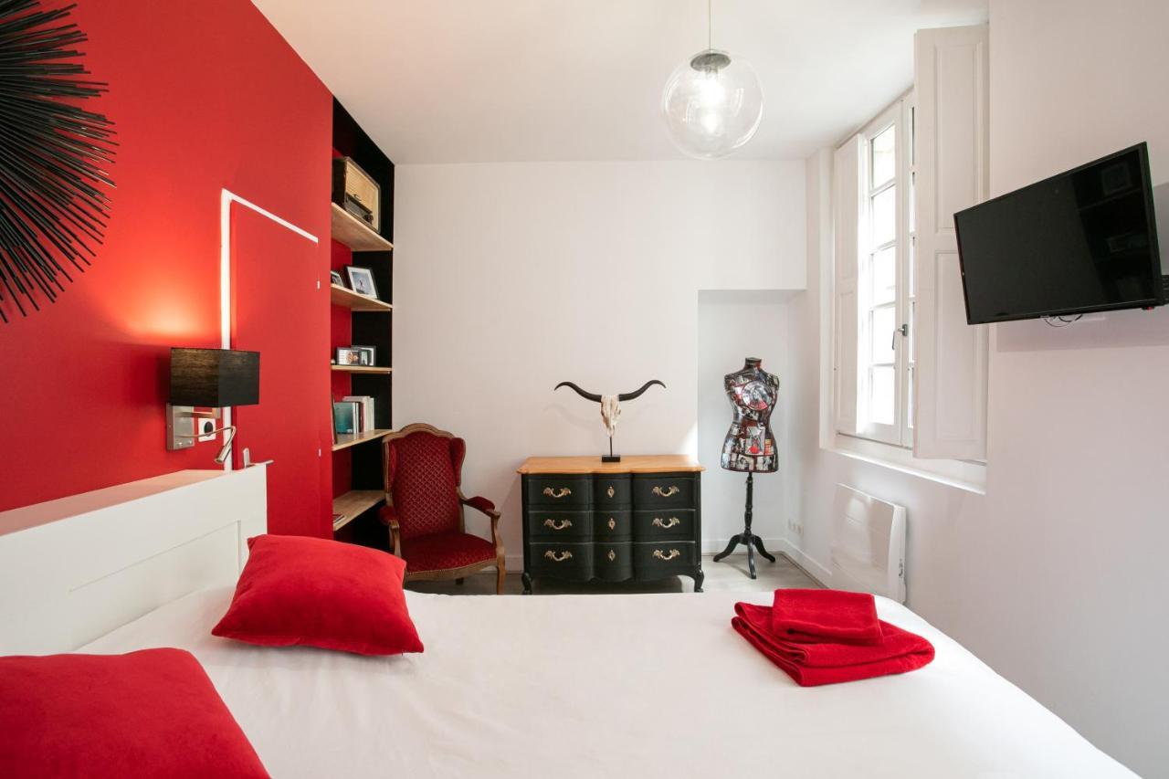 Appartement Corps et graphi à Périgueux Extérieur photo