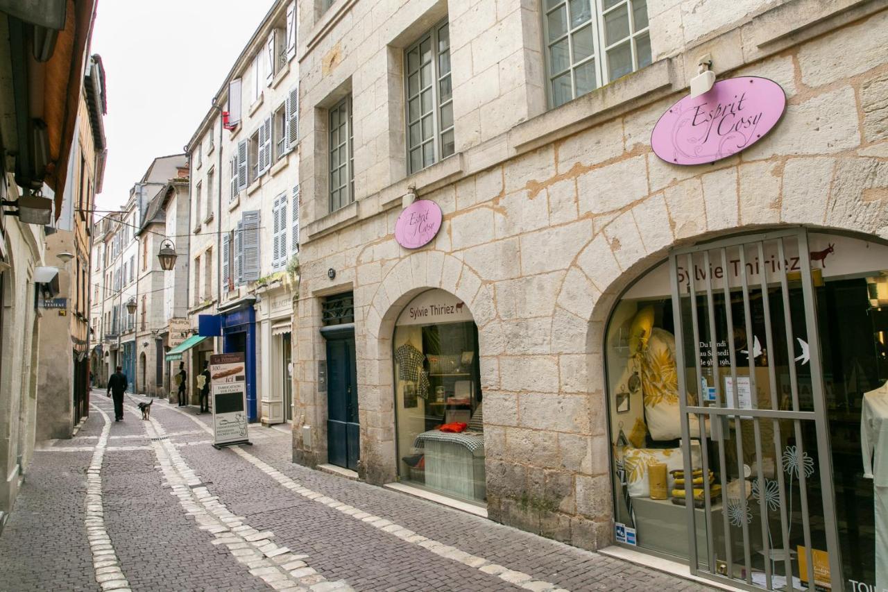 Appartement Corps et graphi à Périgueux Extérieur photo